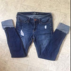 Cropped low rise hollister jeans 👖